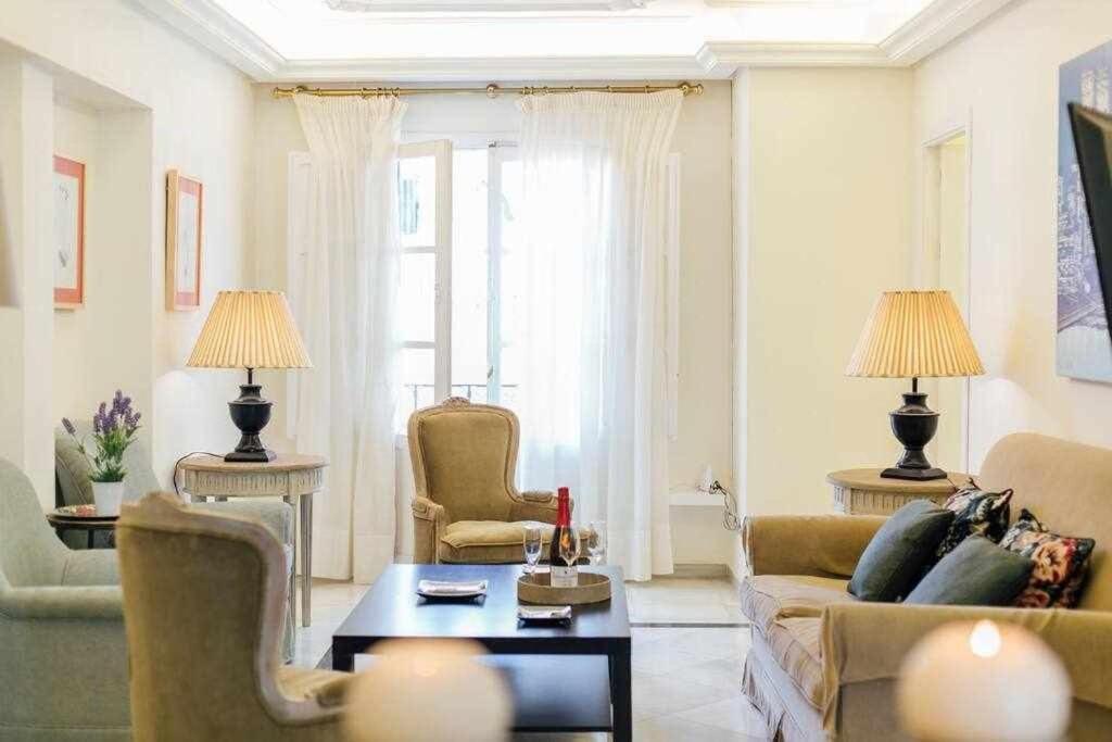 Apartamento Boutique Abades Севилья Экстерьер фото