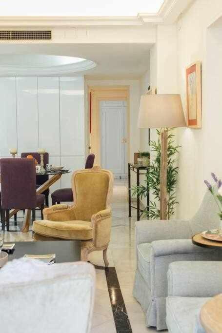 Apartamento Boutique Abades Севилья Экстерьер фото