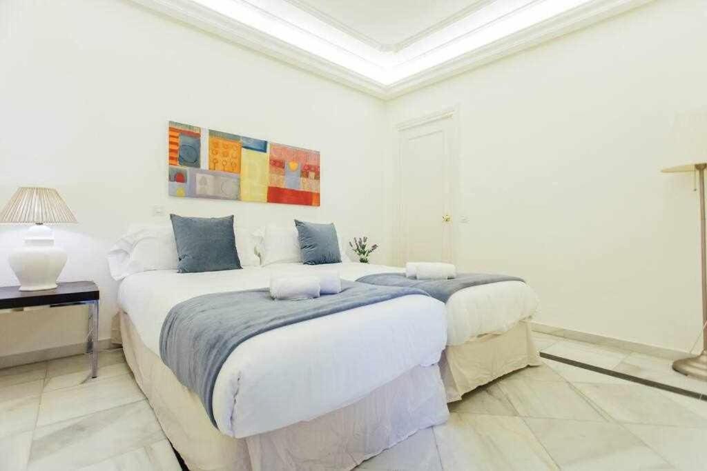 Apartamento Boutique Abades Севилья Экстерьер фото