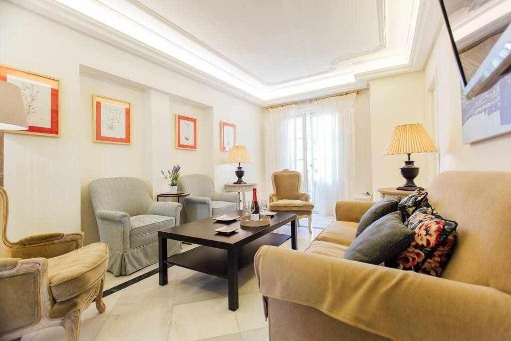 Apartamento Boutique Abades Севилья Экстерьер фото